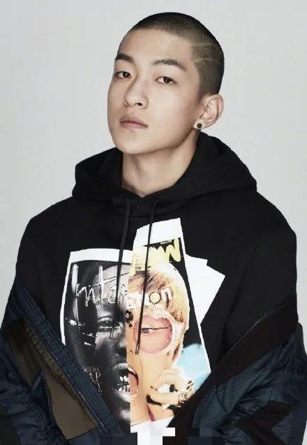 娱乐圈吃瓜屈楚萧,娱乐圈吃瓜风云中的焦点人物 第3张 娱乐圈吃瓜屈楚萧,娱乐圈吃瓜风云中的焦点人物 第3张